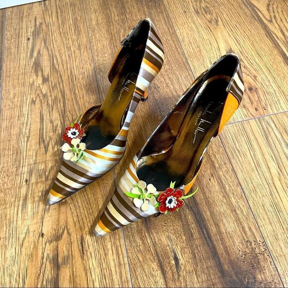 Nicole Miller Pointed  Toe Pump with Floral Detail D’orsay Size 6.5 - Picture 8 of 8